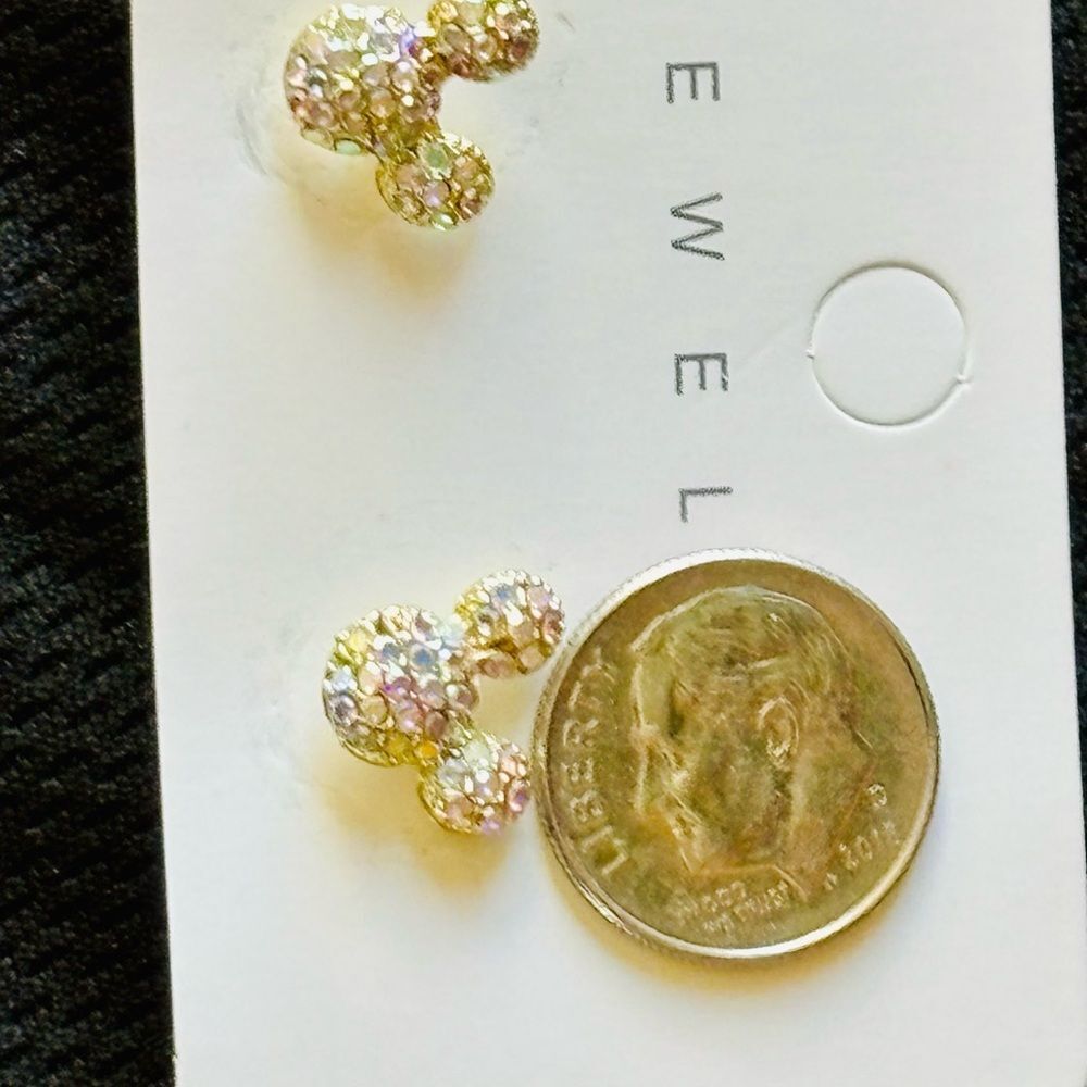 Gorgeous sparkle goldtone Mickey Mouse earrings - Picture 5 of 5